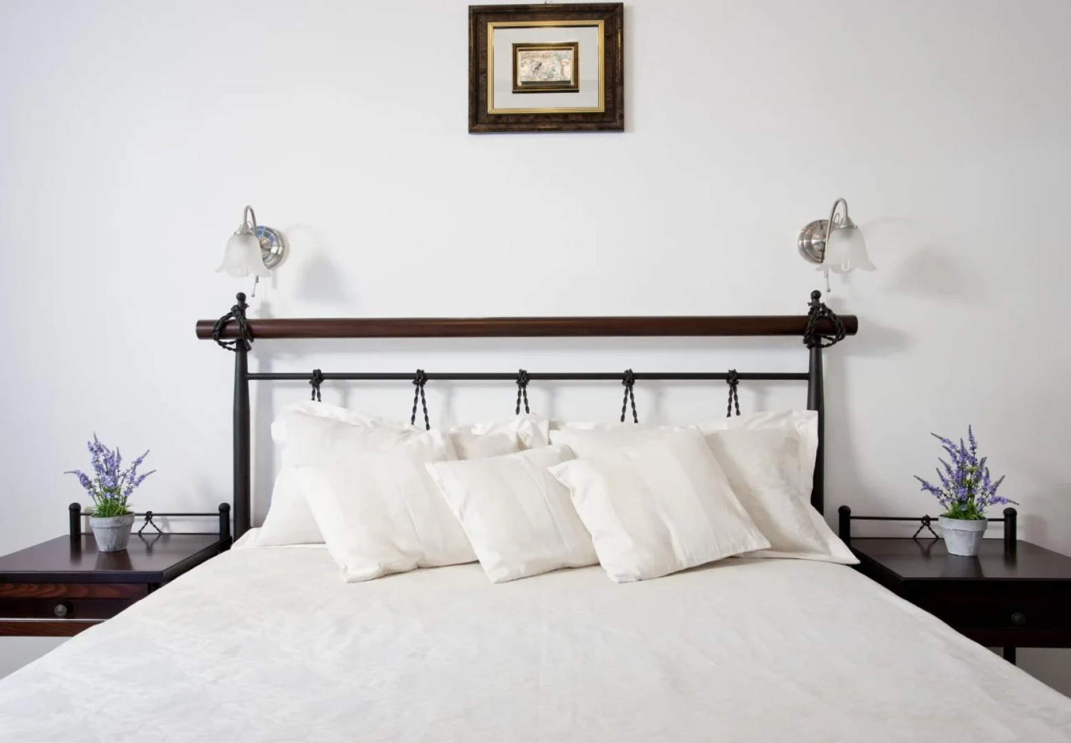 The Best Studios & Rooms