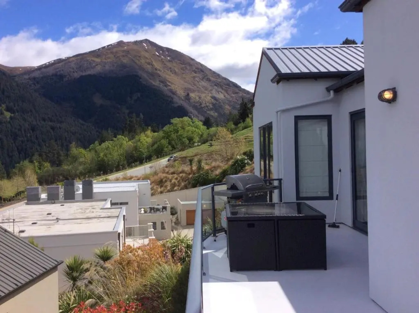 The Queenstown Bothy