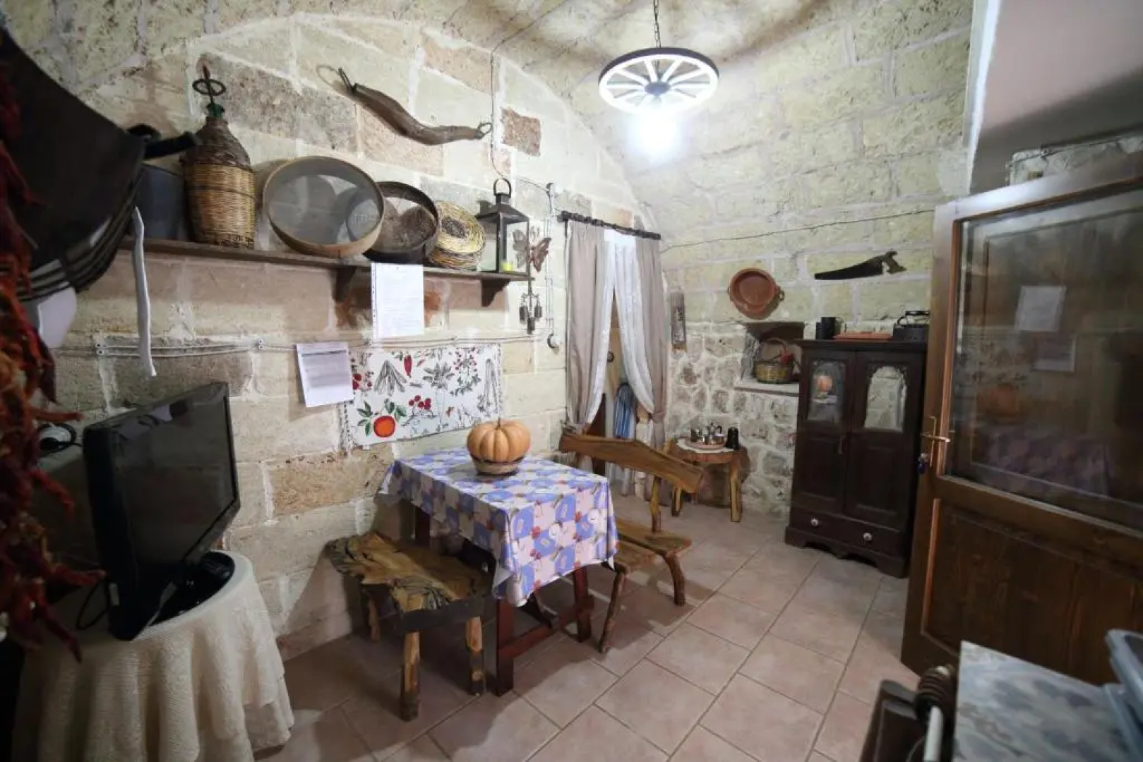 Nepole Home Holiday