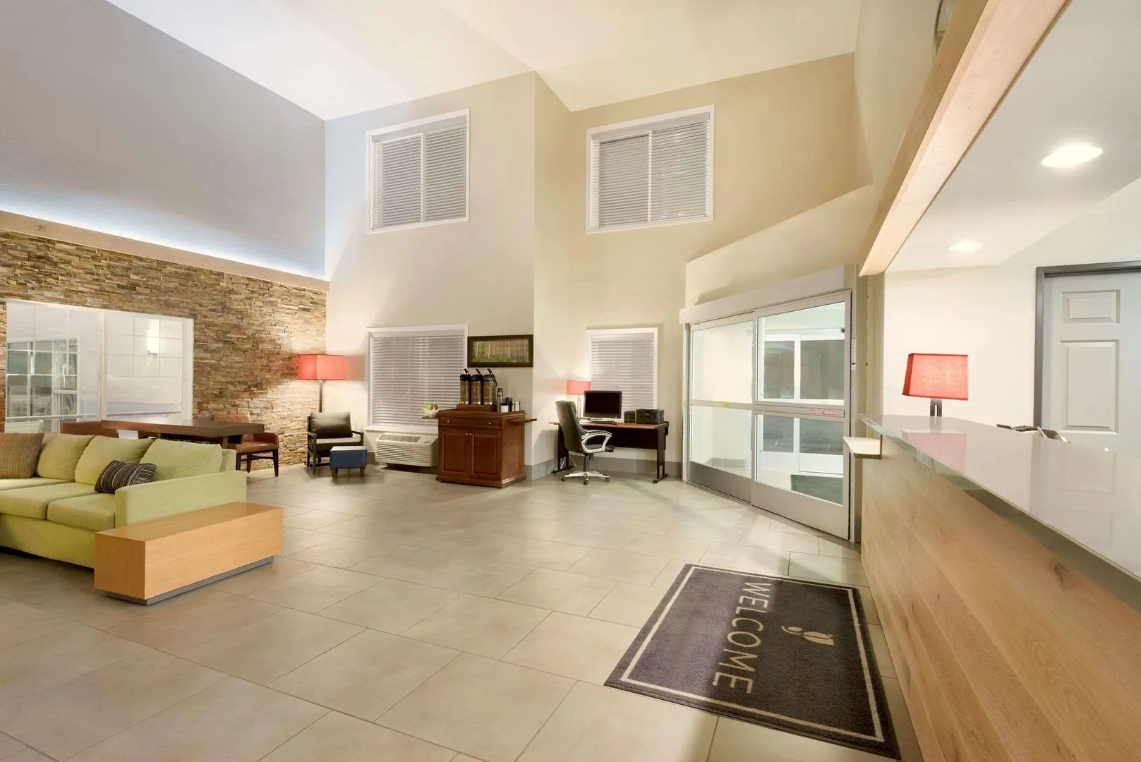 Country Inn & Suites by Radisson, Chippewa Falls, WI