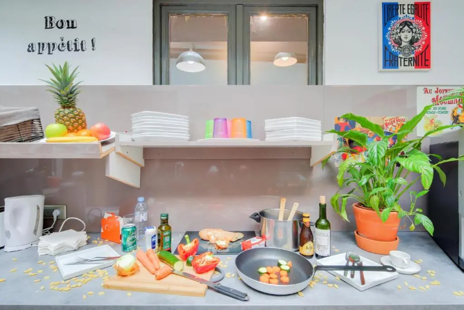 Le Village Montmartre by Hiphophostels