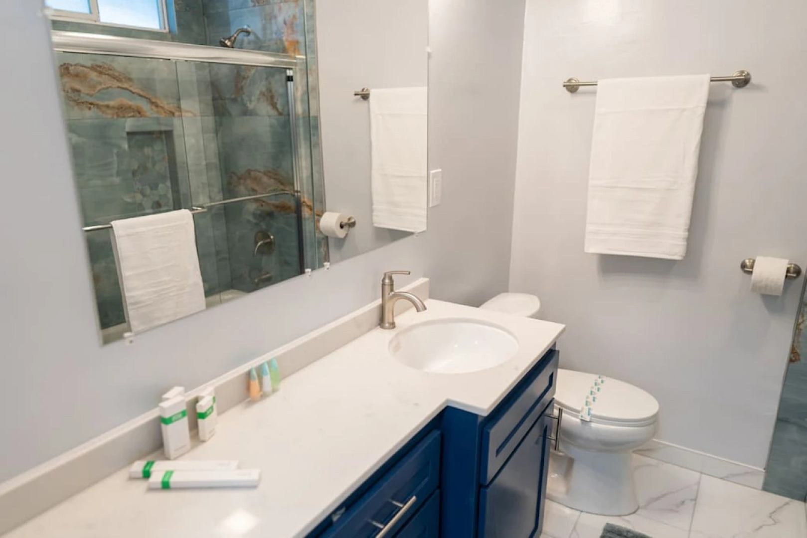 5-BEDROOM HOME RENOVATED IN 2023 NEAR DISNEYLAND (p61)