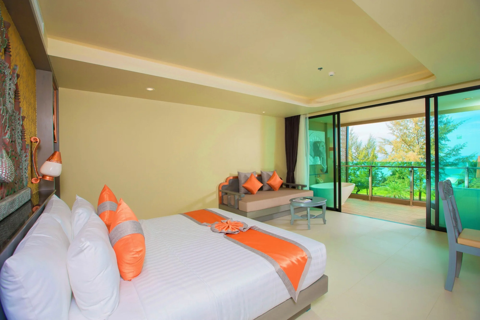 Курортный отель Maikhao Palm Beach