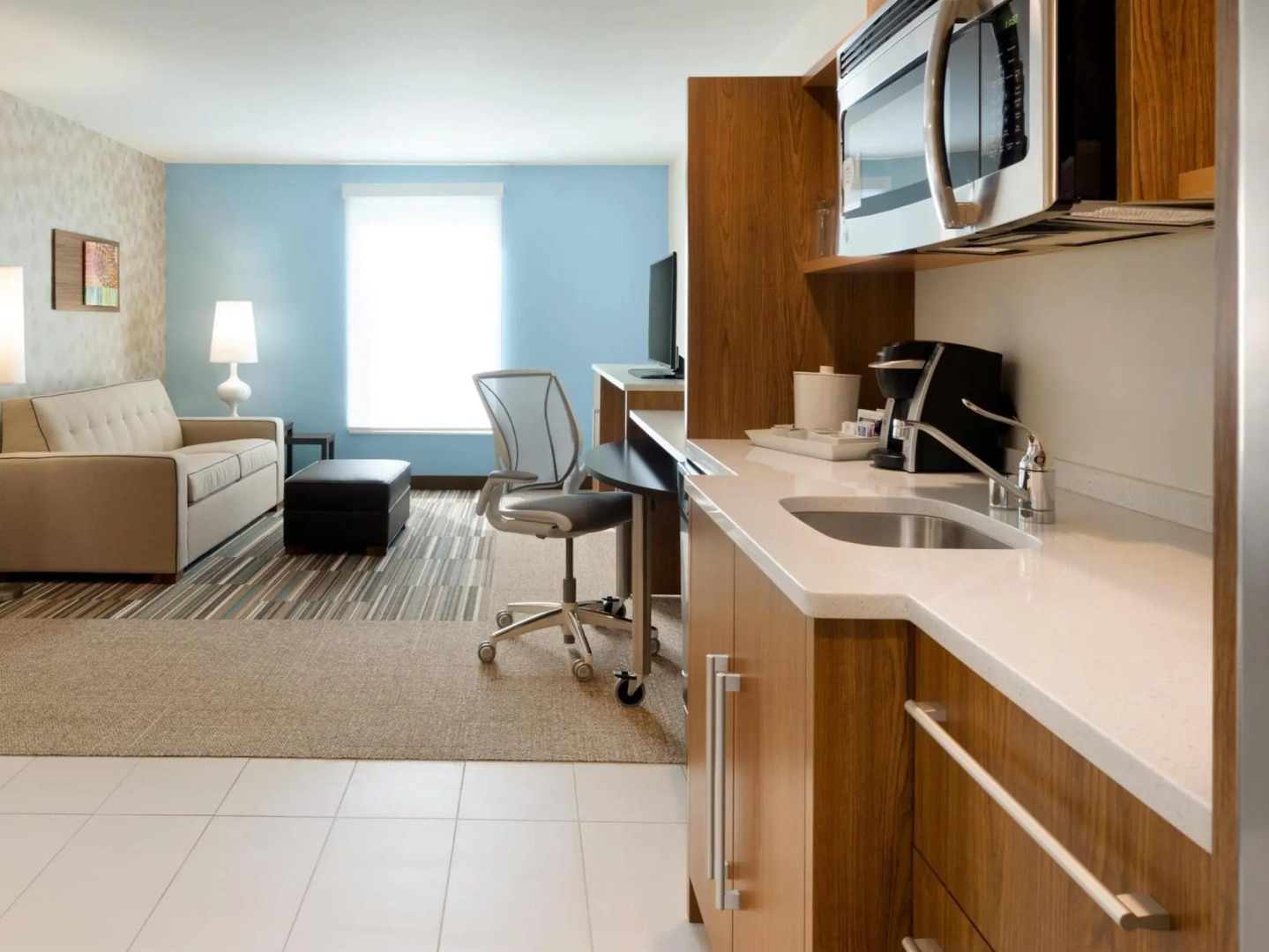 Home2 Suites by Hilton Milwaukee Airport