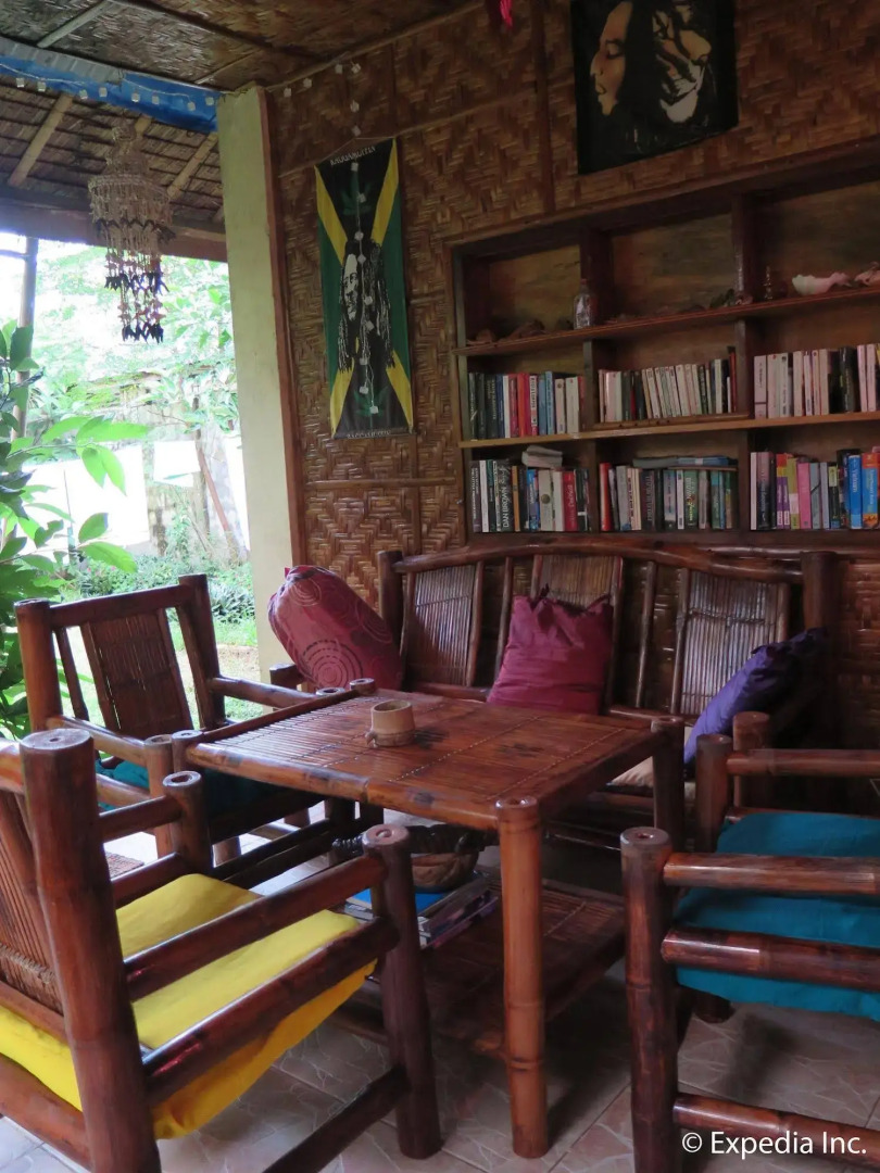 Mystic Divers Guesthouse