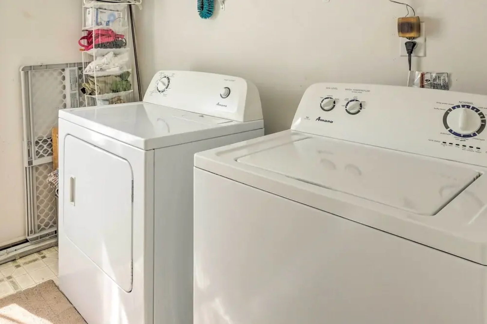 Pet-friendly Home w/ Yard ~ 15 Mi to Atlanta!