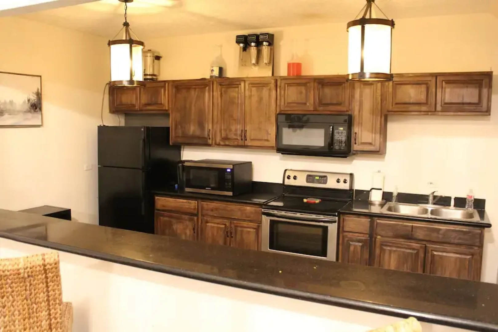 Fisherman`s Cove Lakeside Resort