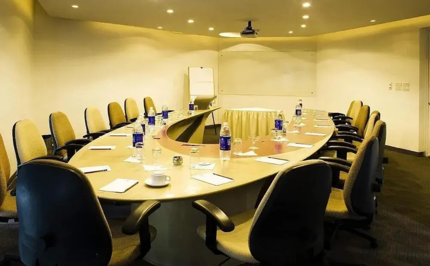 Zip by Spree Hotel at Woodrose Club