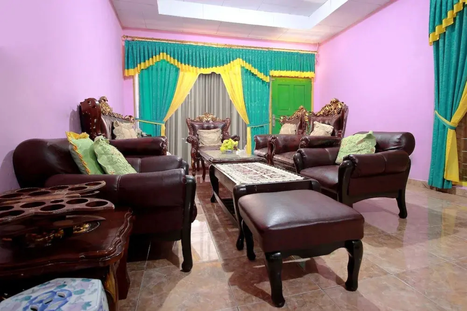 OYO 2838 Hotel Ayu