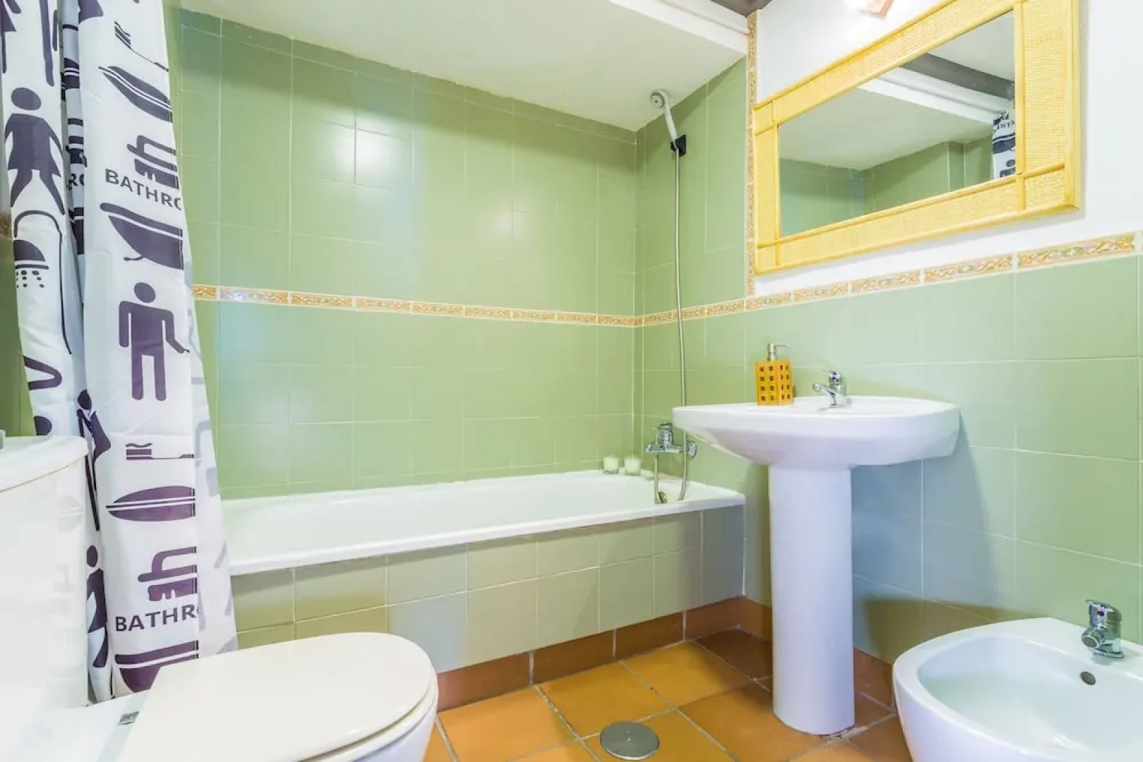 Blue Tour Travel Plaza