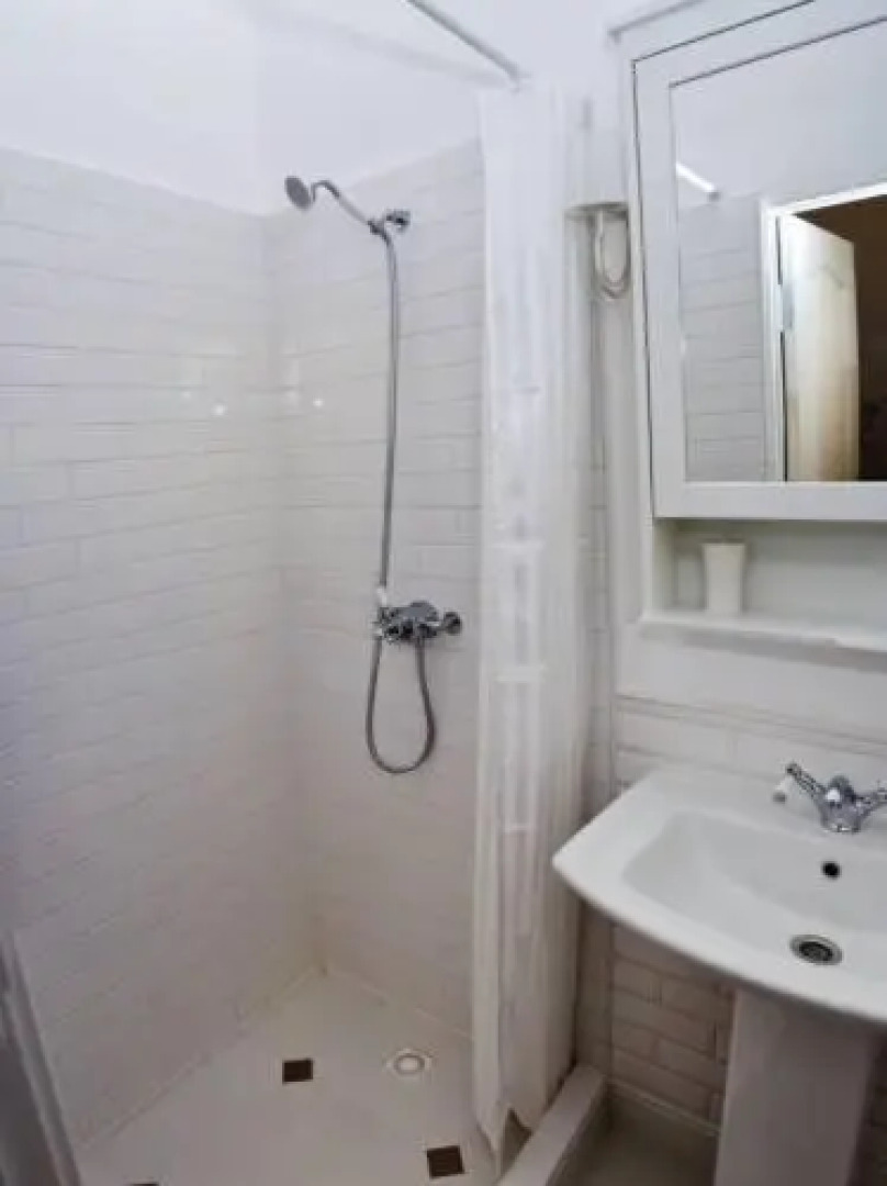 Romantic apartment near Opera with Air-conditioning