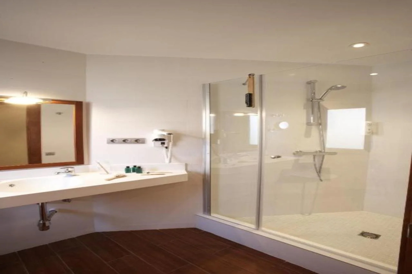 Apartamentos Turisticos Madanis