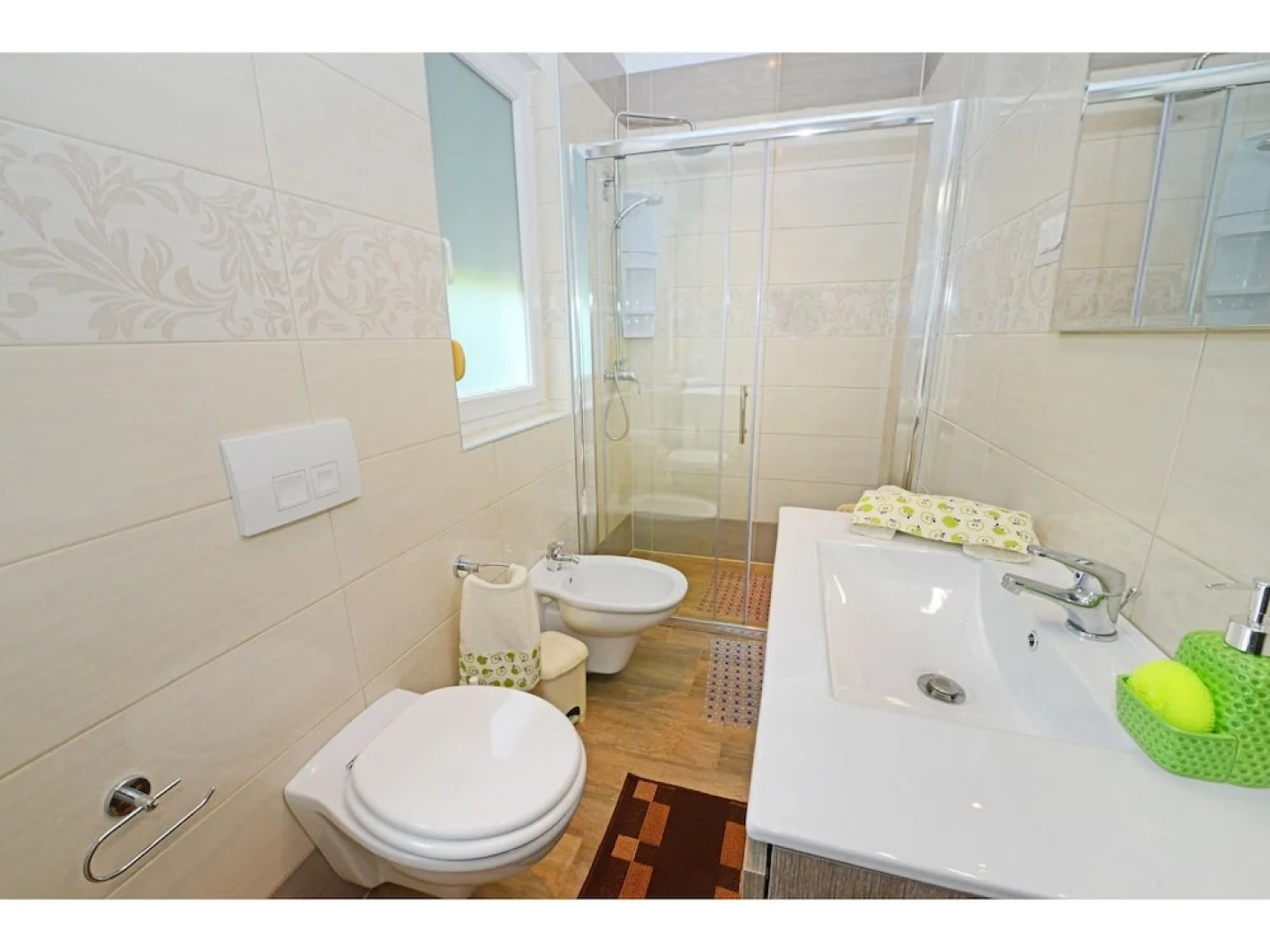 Adorable Holiday Home With Private Pool & Covered Terrace