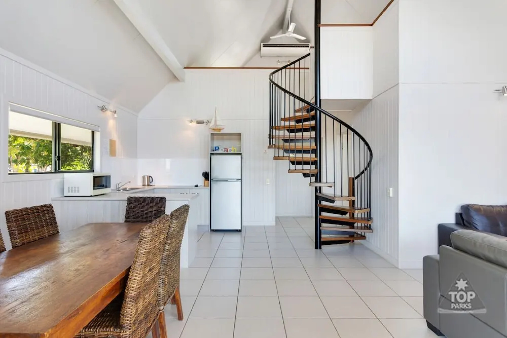 Cardwell Beachcomber Motel and Tourist Park