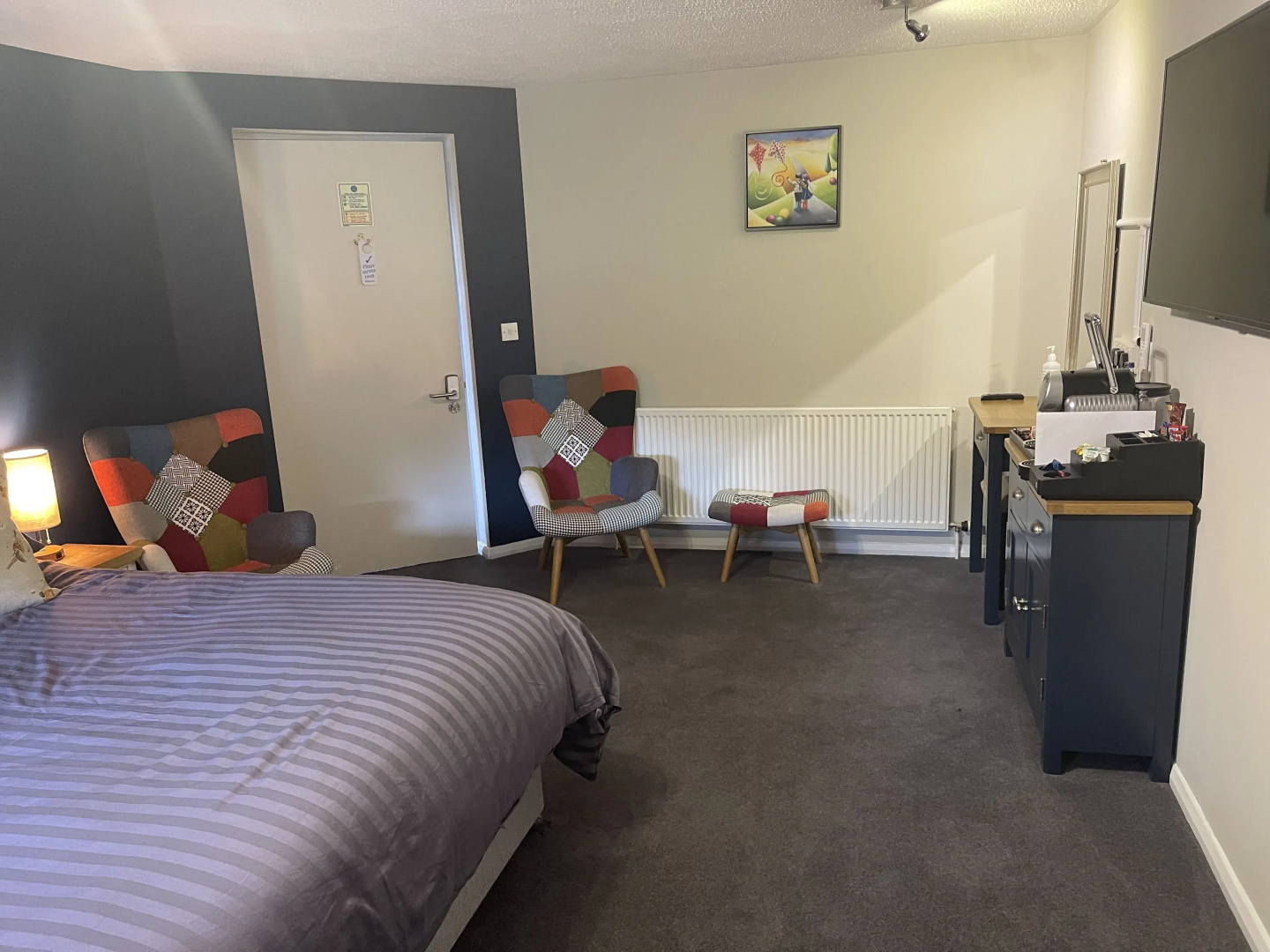 Village Limits Bed & Breakfast Accommodation