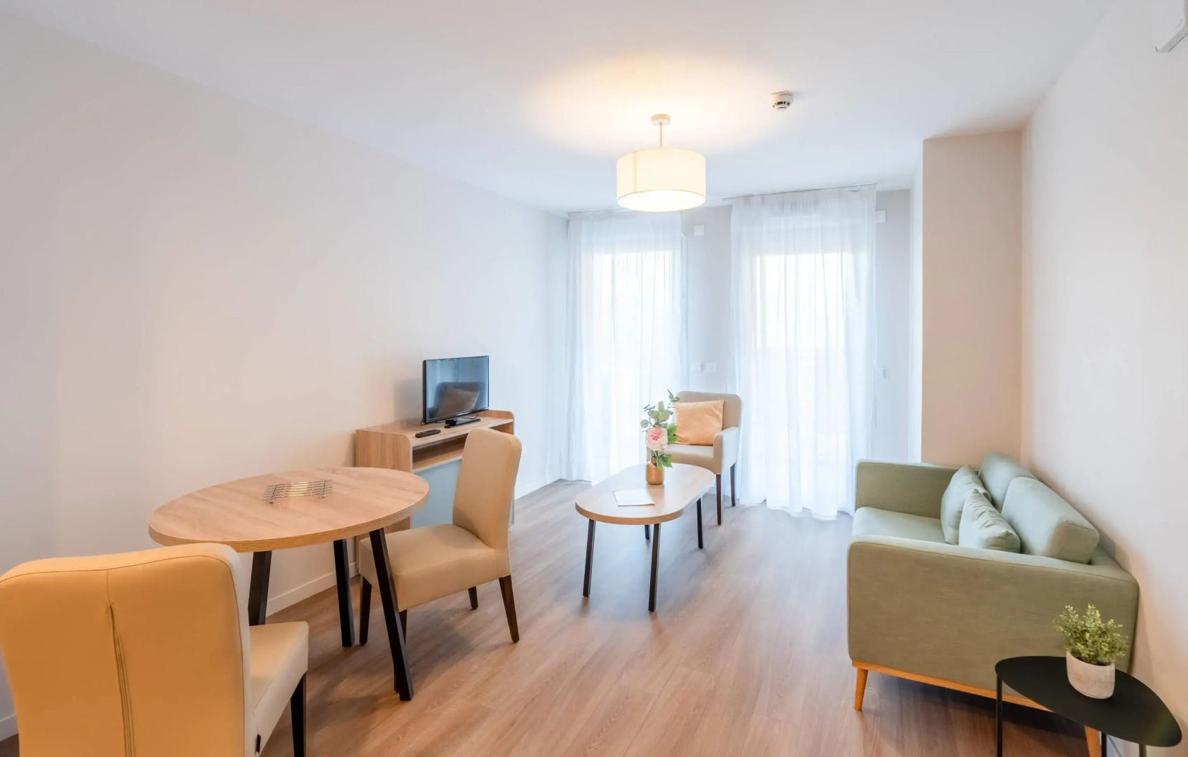 Quality Suites Moissy-Cramayel