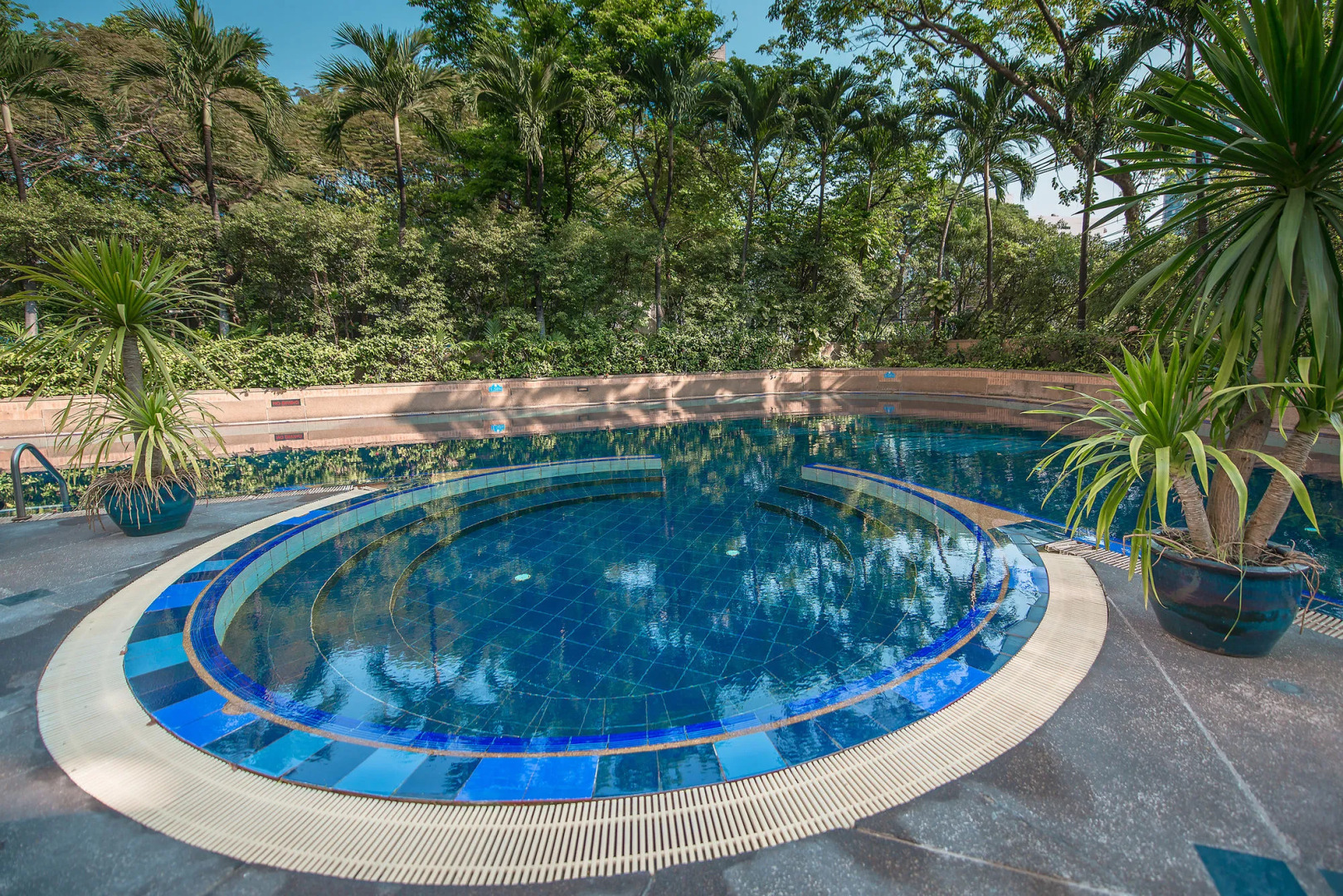 Pantip Suites Sathorn