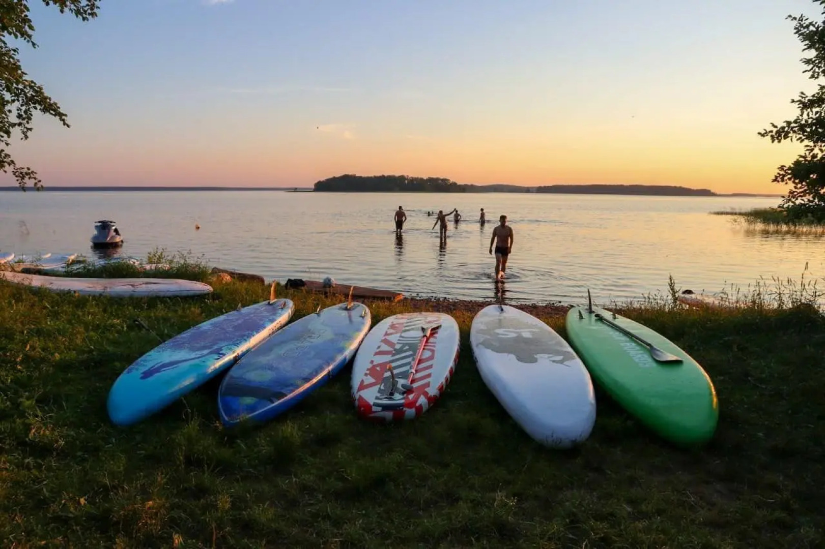 Спортивно-рыболовная база Здешево