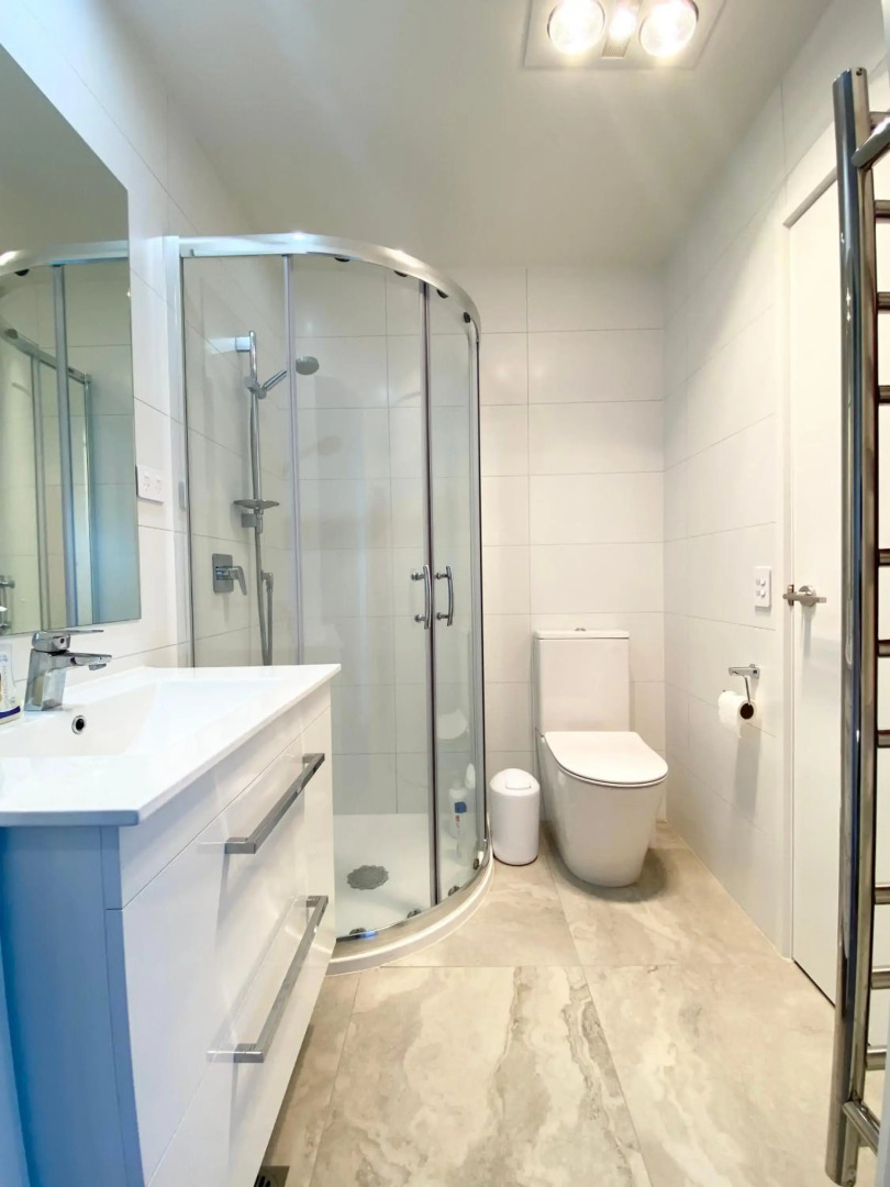 Stunning Townhouse - Walking to Botany Shopping Center