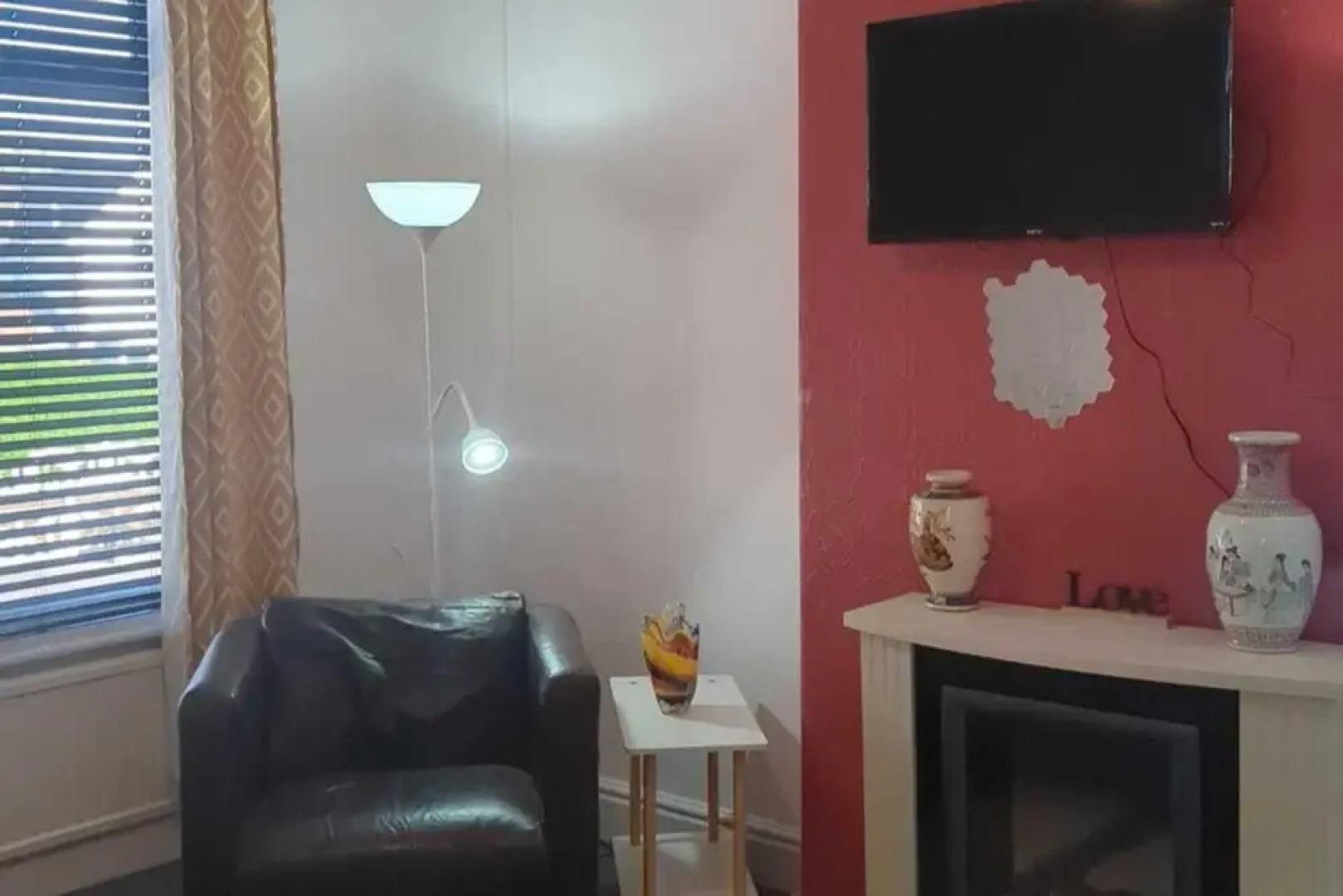 2 Bed-sleeps 3-free Parking-5 Min To Beach