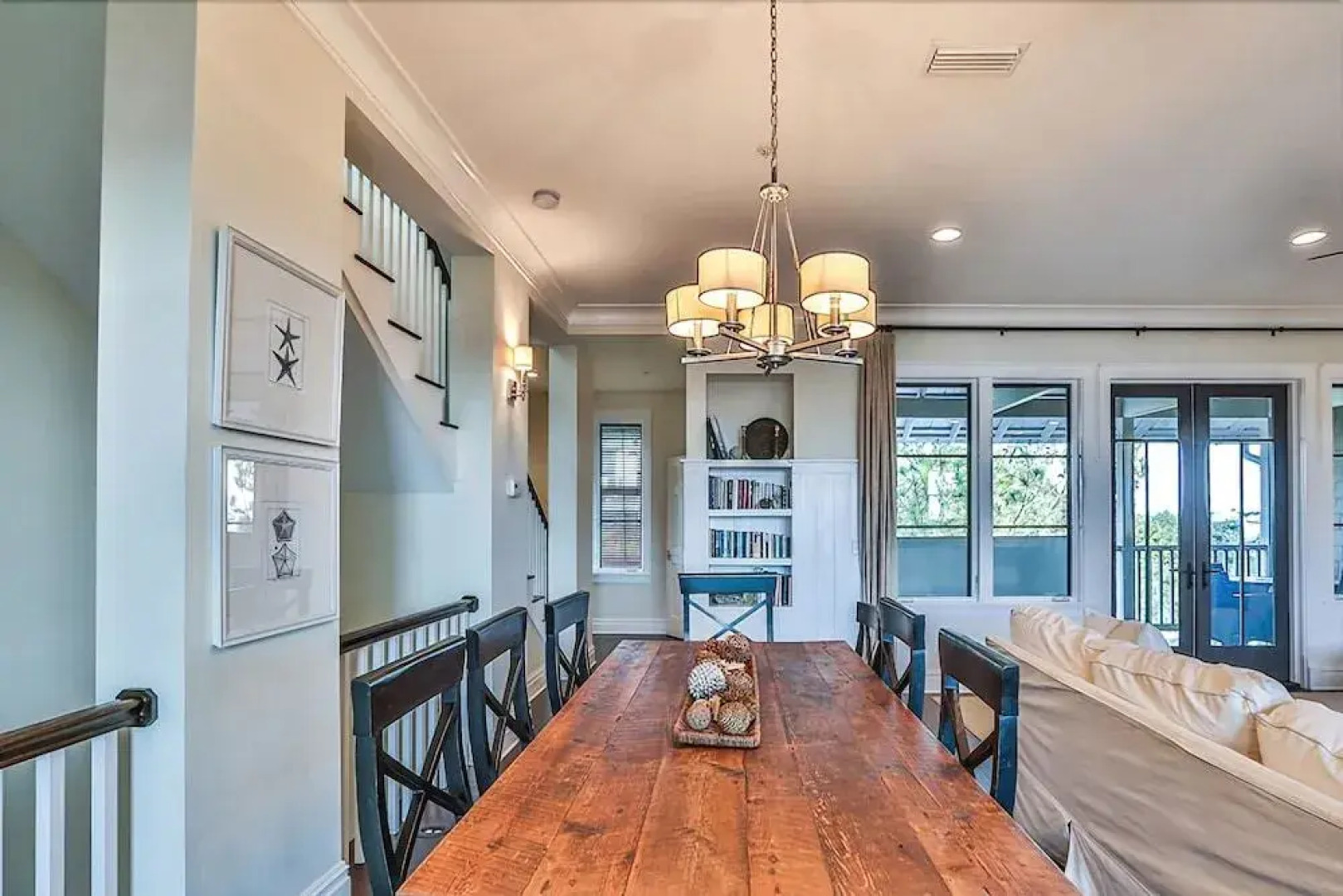 SIMMONS TOWNHOUSE 4 Bedroom Holiday Home by Five Star Properties