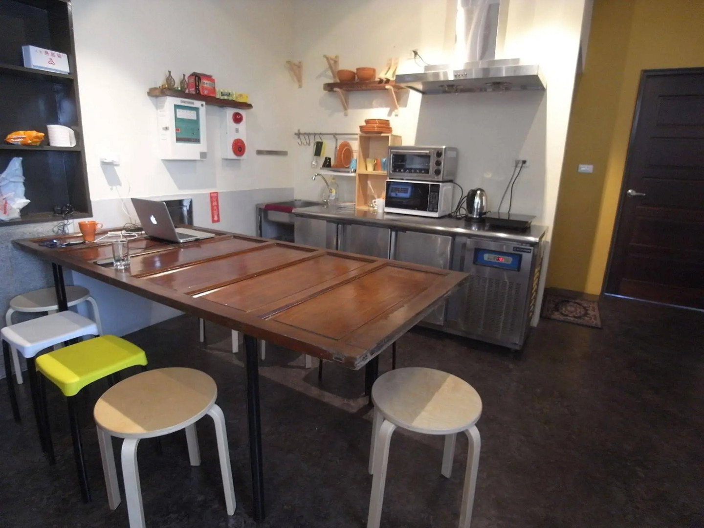 Good Garden Lady's Hostel