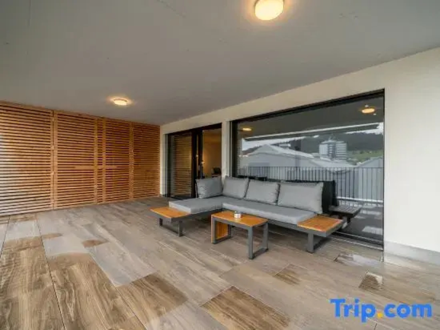 Swiss Living | High-Tech Kitchen, 1G WiFi, Balcony