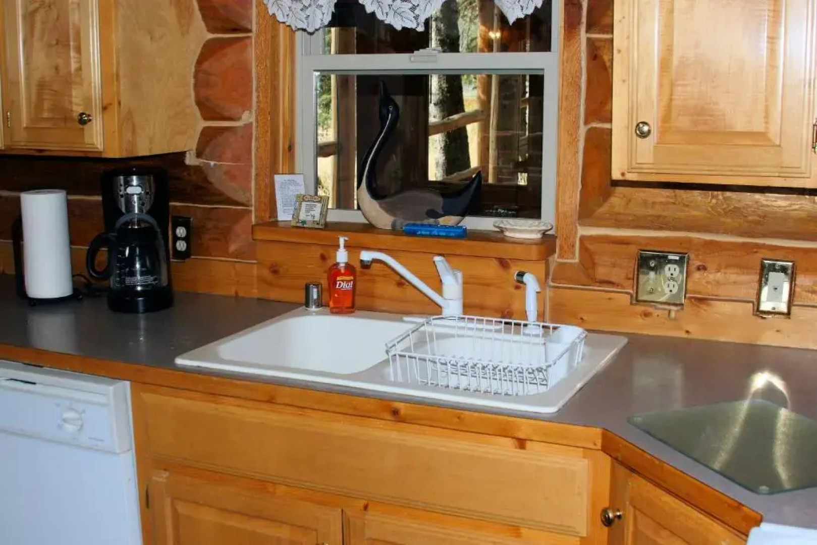 Wise Old Hunter Lodge