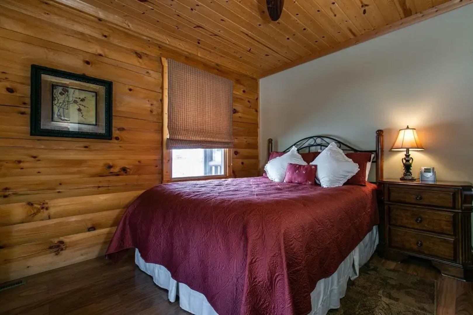 Lorelei Cabins Aster