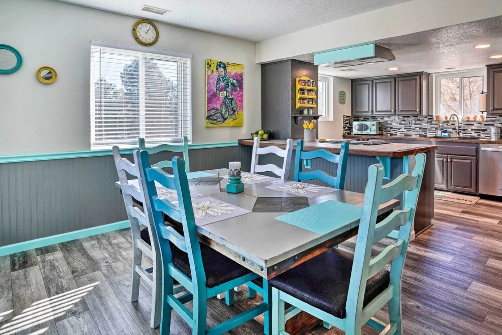 Colorful Cottonwood Home: Walk to Verde River!