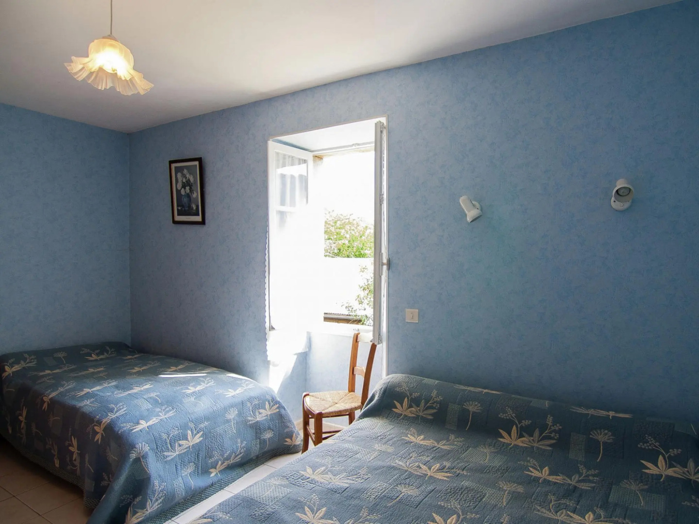 Tasteful Cottage in Roziers With Terrace,garden,bbq, Parking