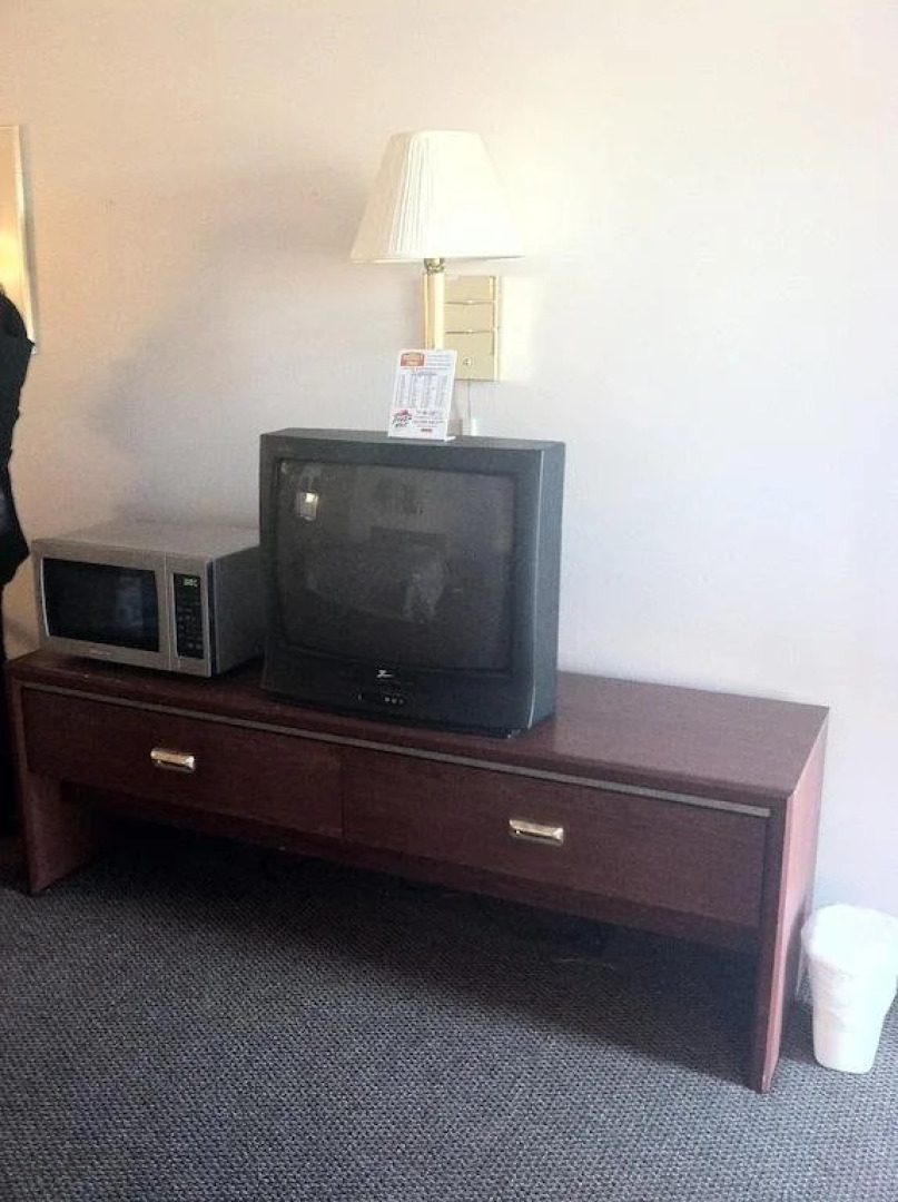 Budget Inn Deer Lodge