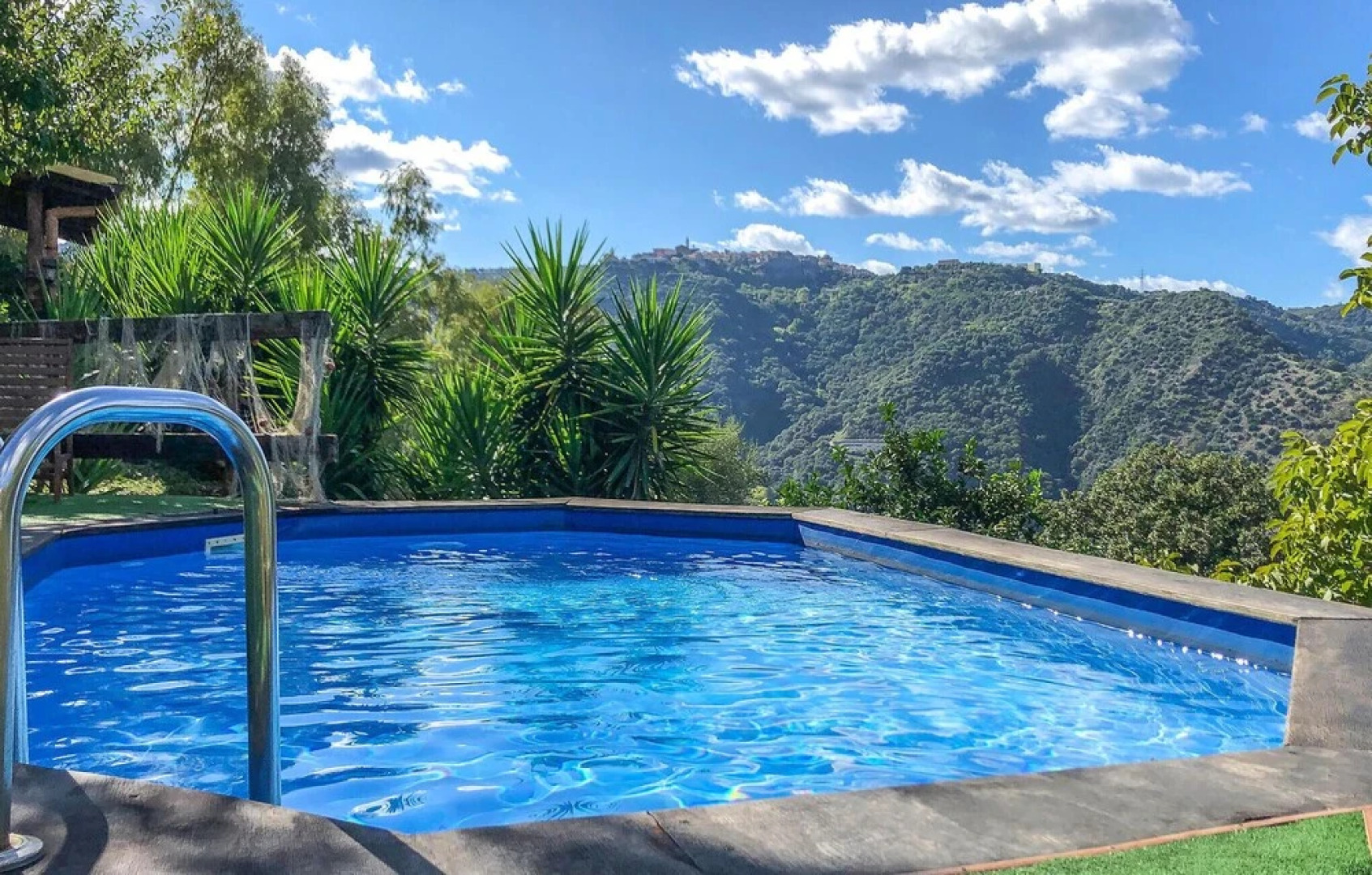 Awesome Home in Ficarra With 5 Bedrooms, Private Swimming Pool and Outdoor Swimming Pool