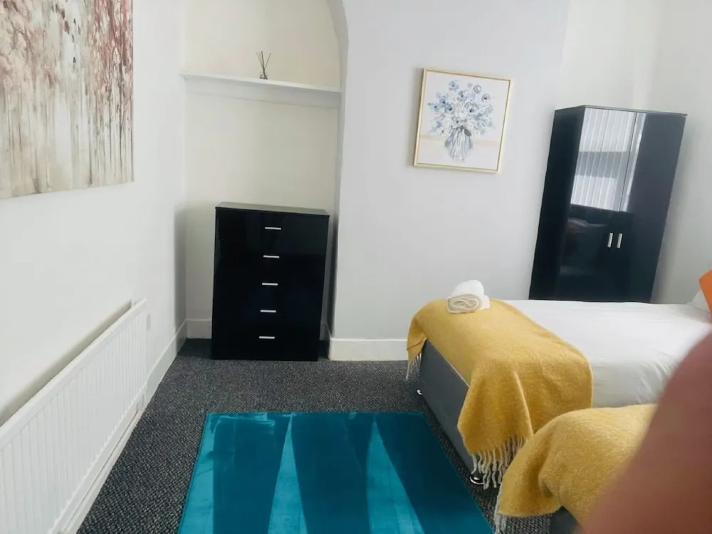 Remarkable 4-bed House in Bootle, Liverpool