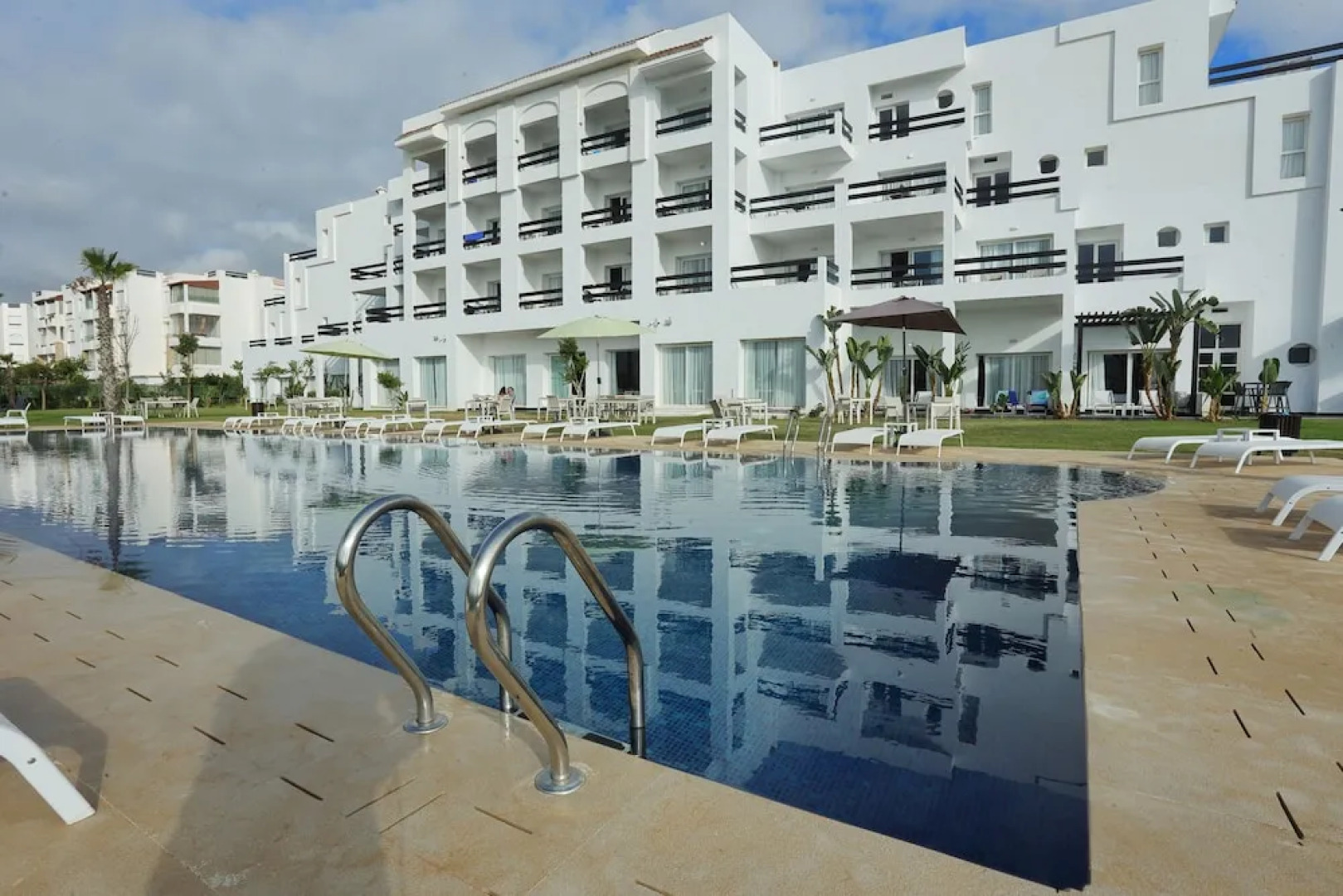 Playa Del Pacha Suites Hotel