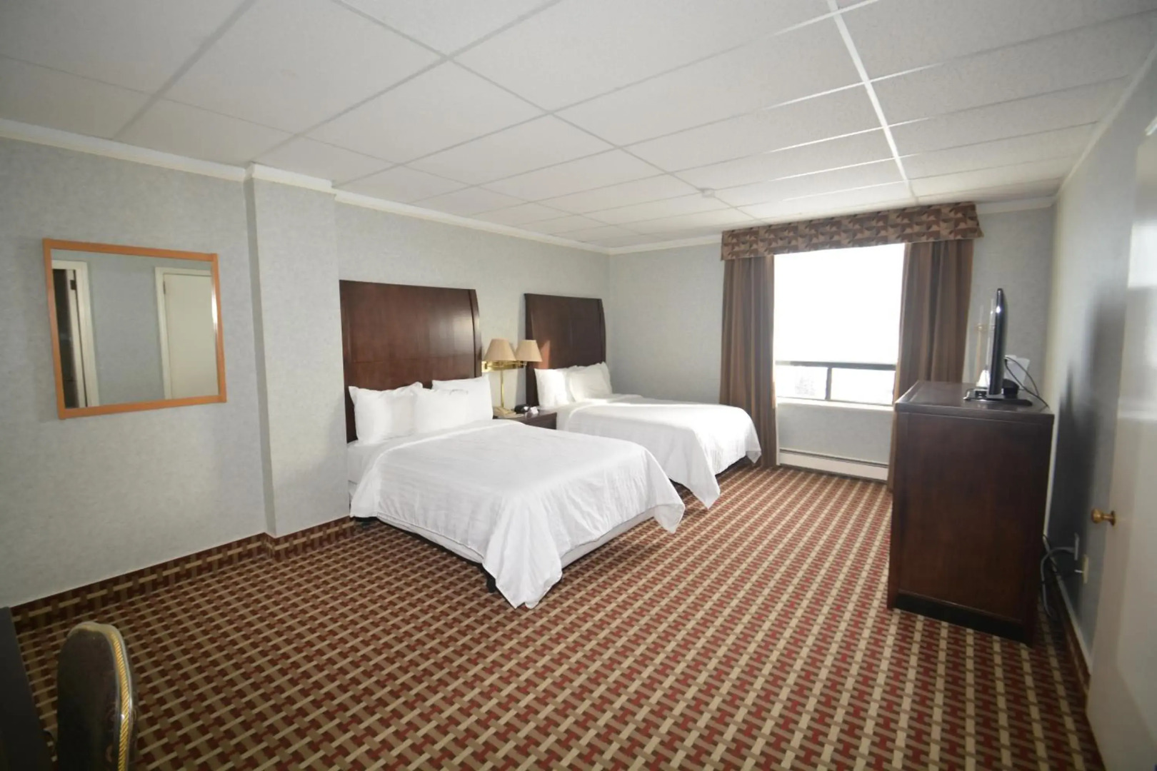 Prince Arthur Waterfront Hotel & Suites