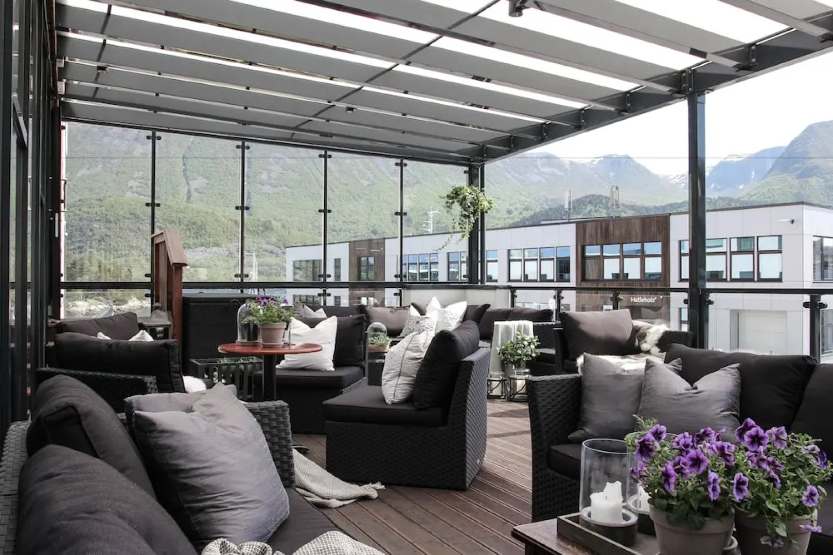 Brattvåg Fjordhotell