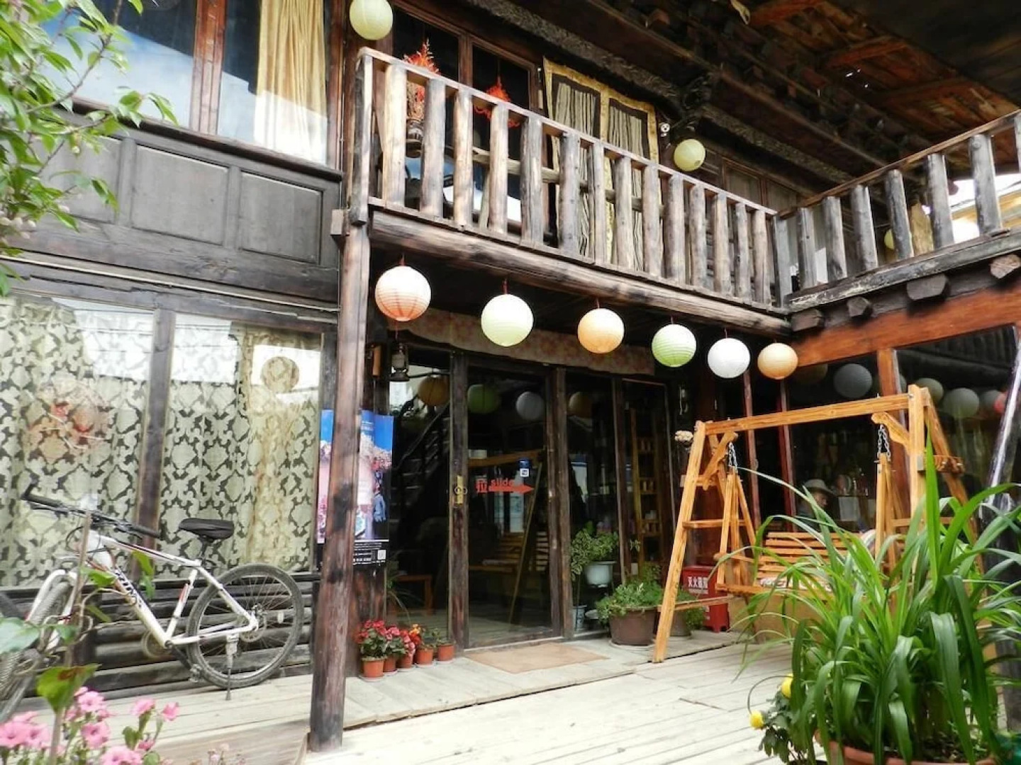 Shangri-La Timeless Inn