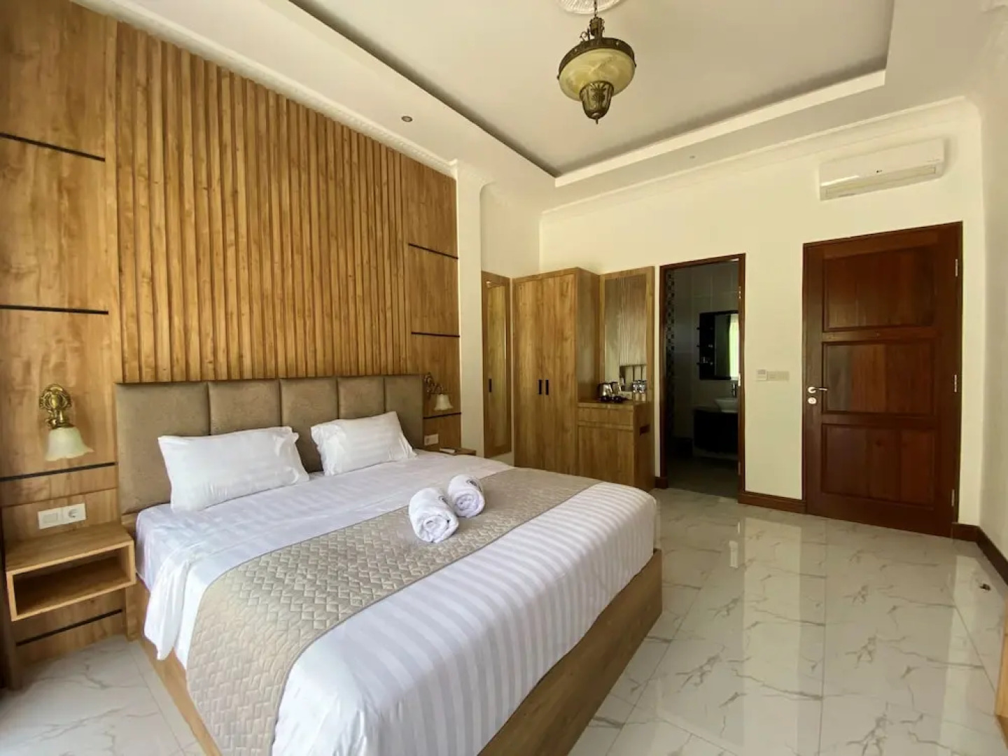 Toba Retreat Mansion And Villas