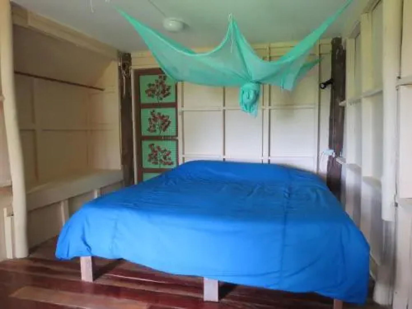 The Mountain View Backpacker Guest House