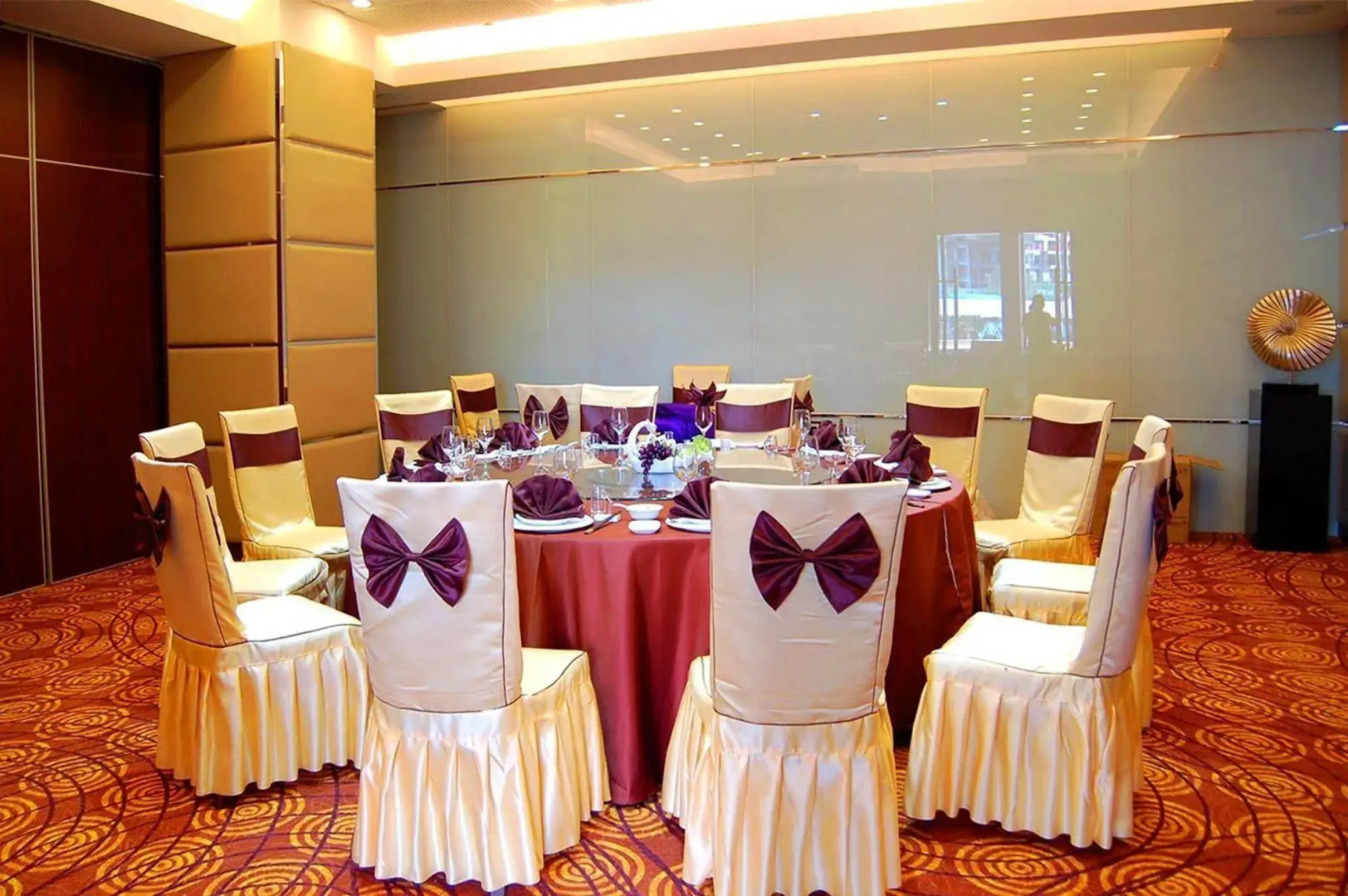 Yichang Guobin Bandao Hotel