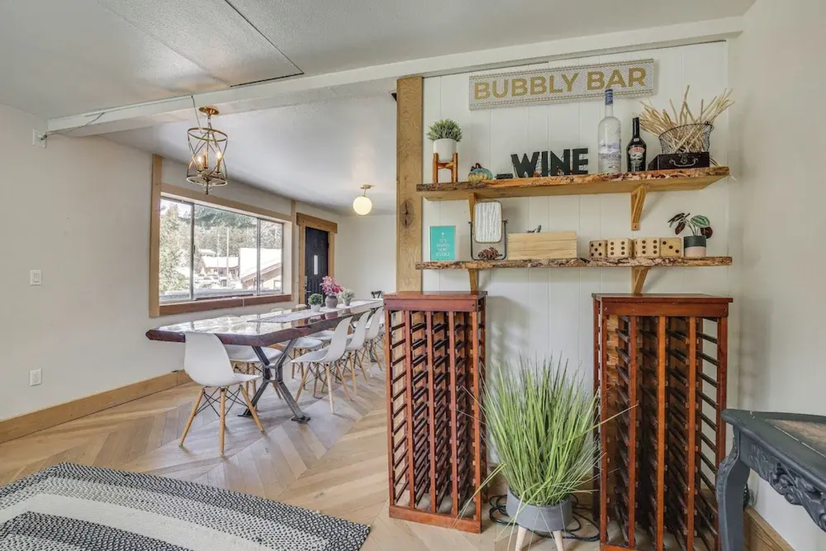 Chic Alpine Hideaway: Hiking, Skiing + Exploring!