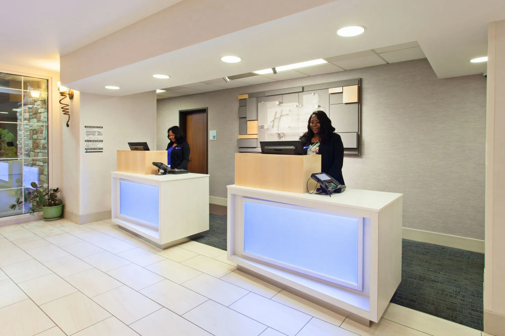 Holiday Inn Express Hotel & Suites Oakland-Airport by IHG