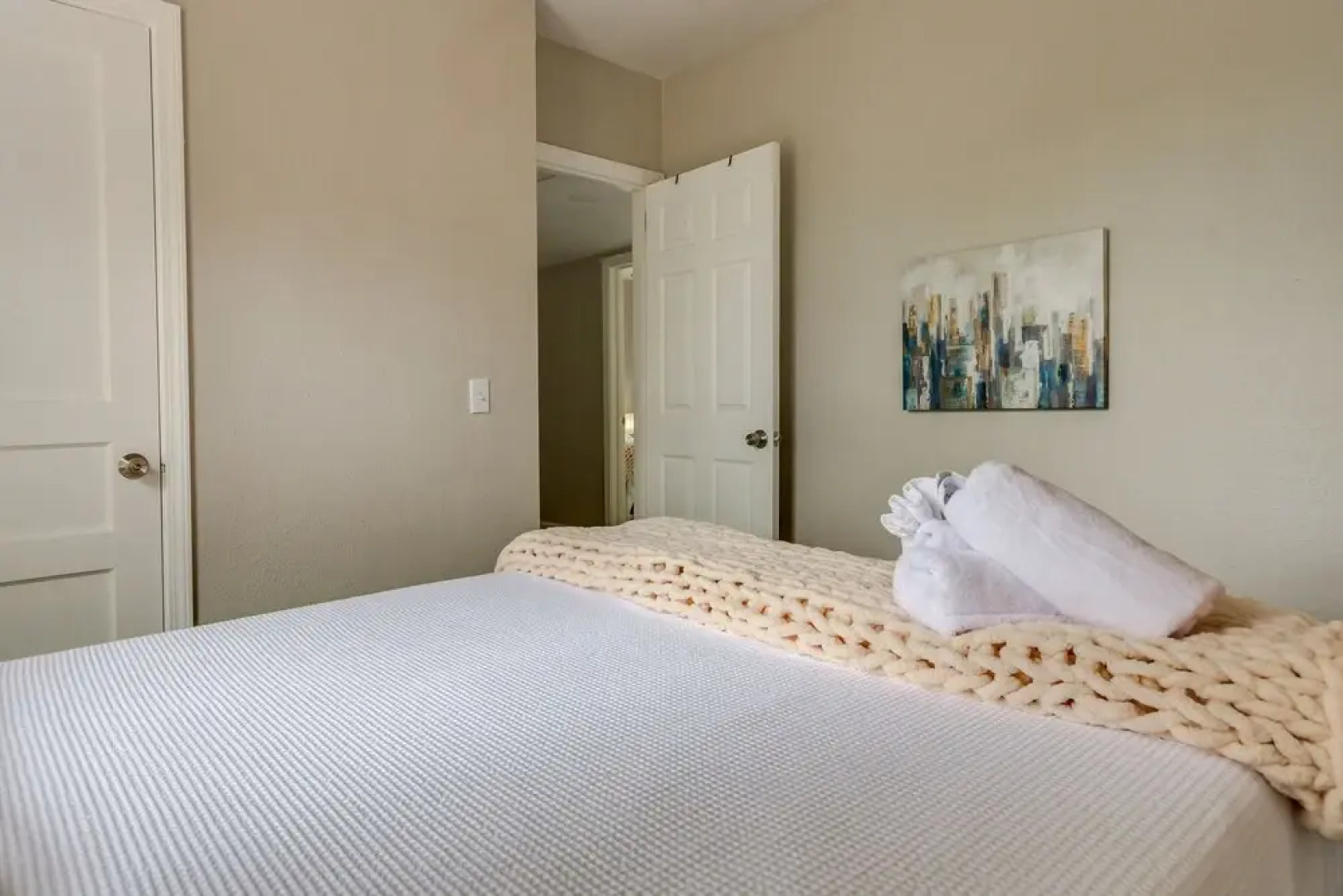 Pet-friendly Pensacola House Rental: 3 Mi to Beach