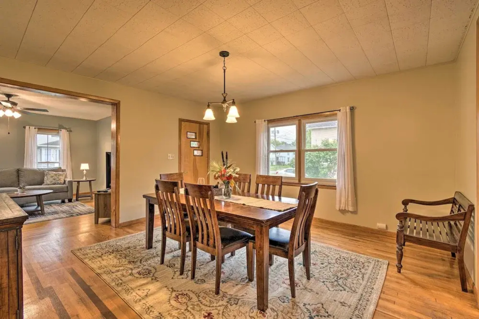 Penn Yan Escape w/ Yard, 1 Mi to Keuka Lake!