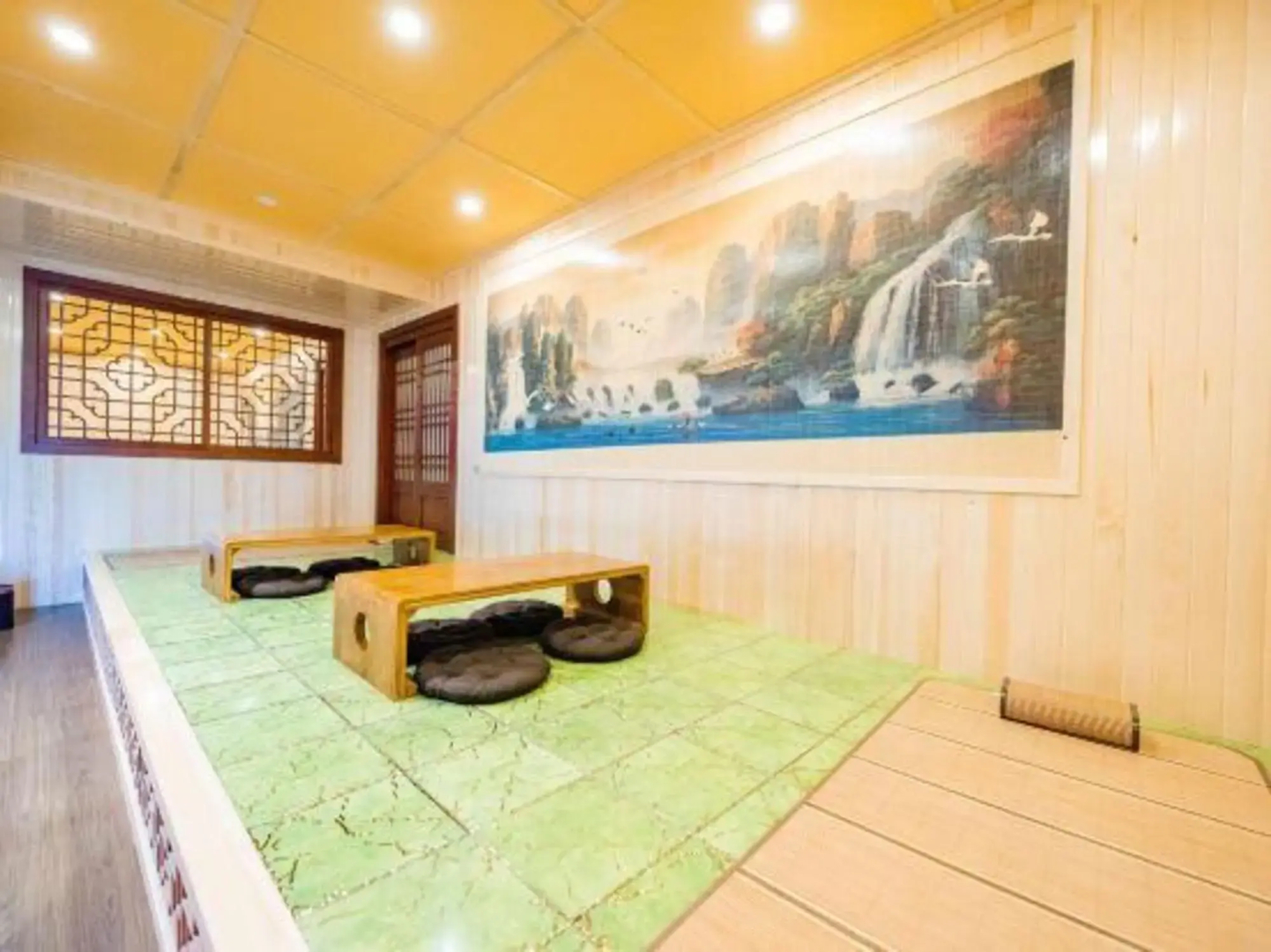 Legaomei Hot Spring Resort Hotel