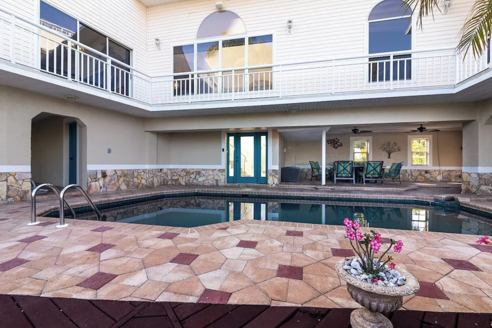 Dolphin Resort