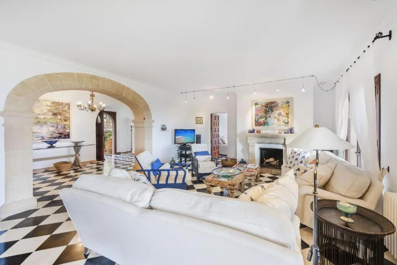 Can Punxa Dalt - Traditional Villa with Heatable Pool