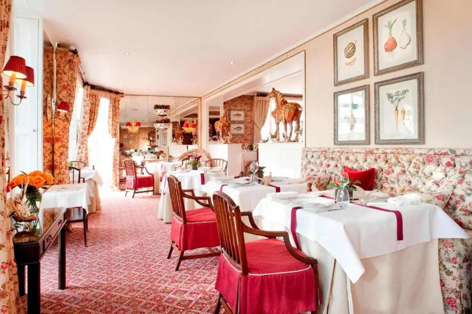 Summer Lodge Country House Hotel