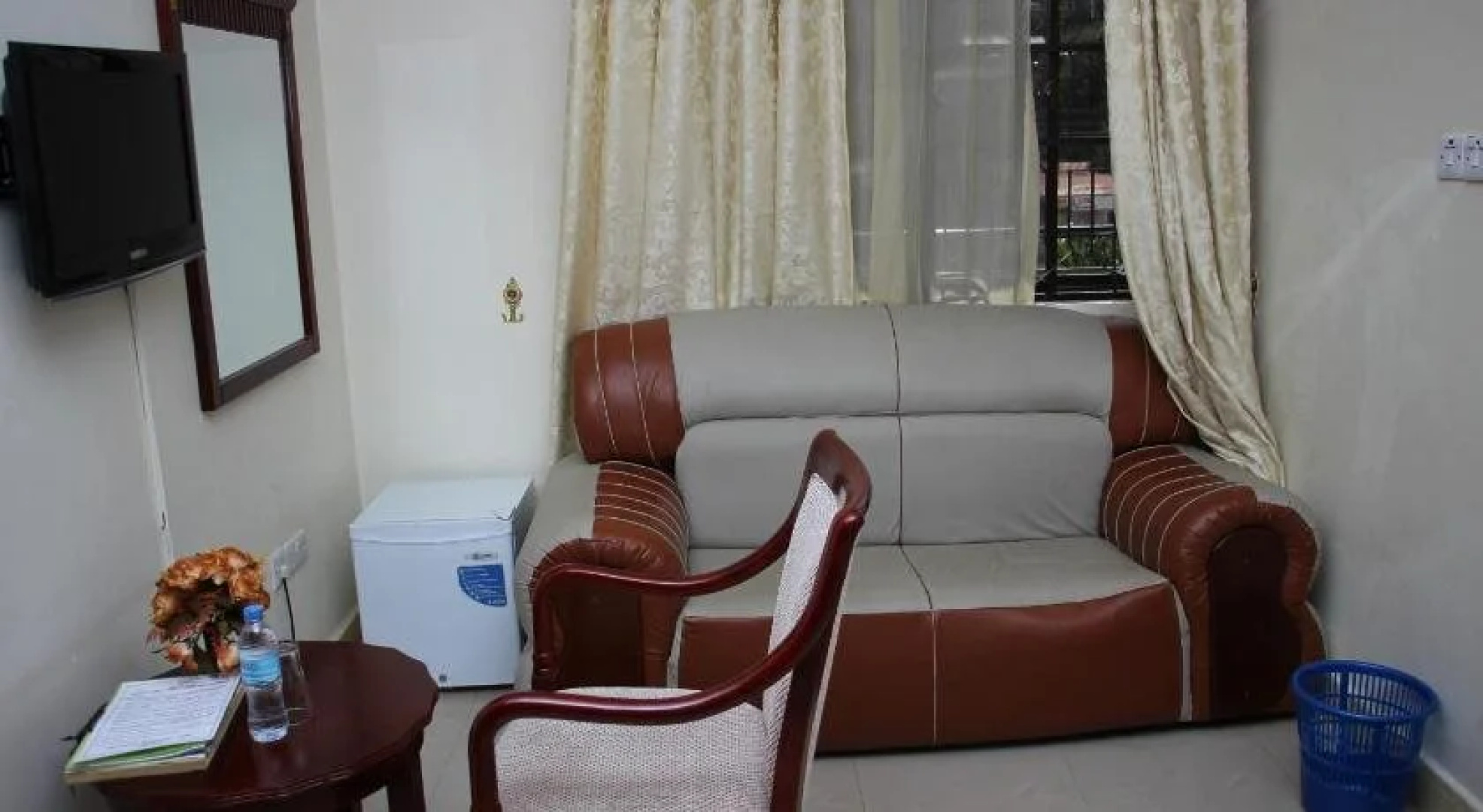 Lenana Hotel